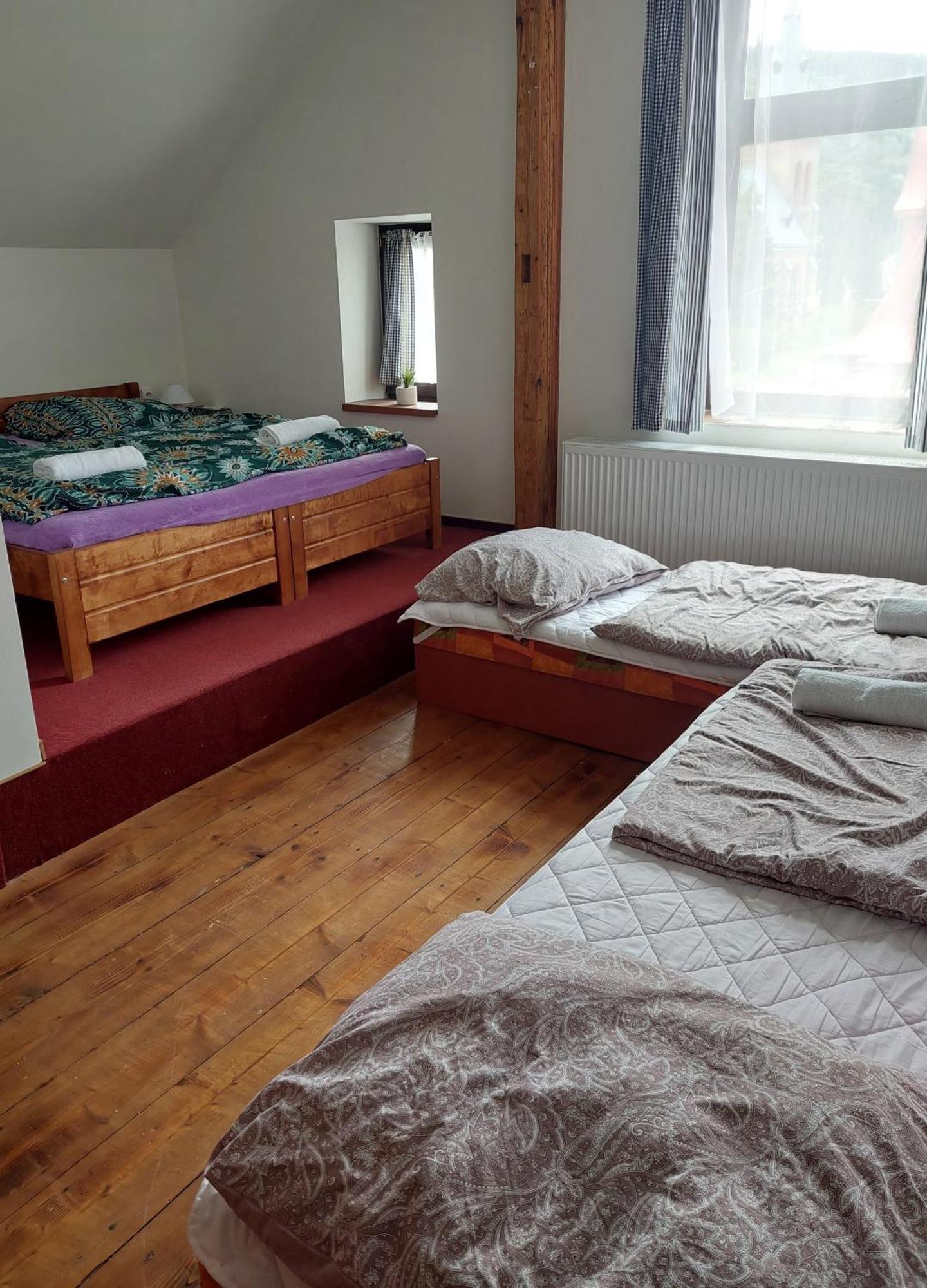 Penzion Harmonie Trutnov Esterno foto